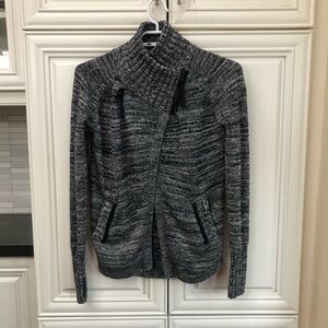 Ivivva by Lululemon girl’s knit cardigan sweater